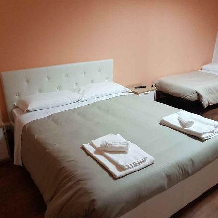 רג'ו אמיליה Hotel Piramide מראה חיצוני תמונה