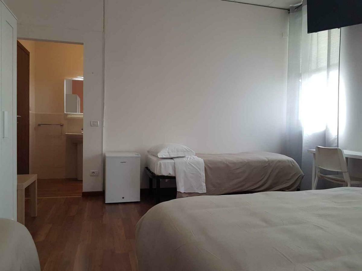 רג'ו אמיליה Hotel Piramide מראה חיצוני תמונה