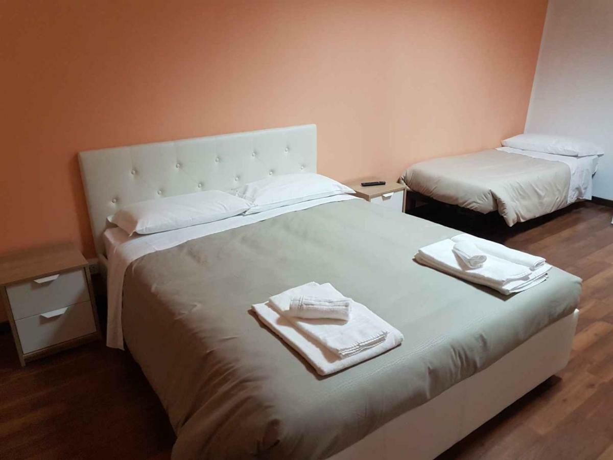 רג'ו אמיליה Hotel Piramide מראה חיצוני תמונה