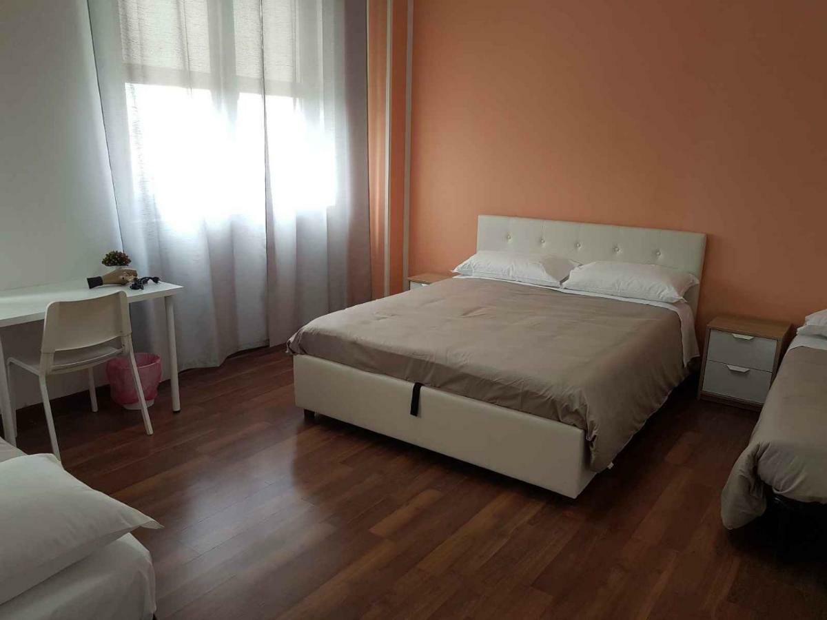 רג'ו אמיליה Hotel Piramide מראה חיצוני תמונה